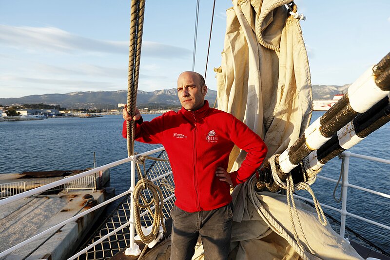 Aymeric Gibet commandant du Belem ©Maxmatinnews Aymeric Gibet commandant du Belem