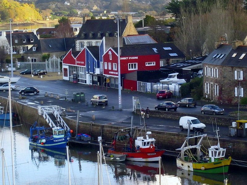 Anciens locaux Dalmard Marine sur le port de Paimpol