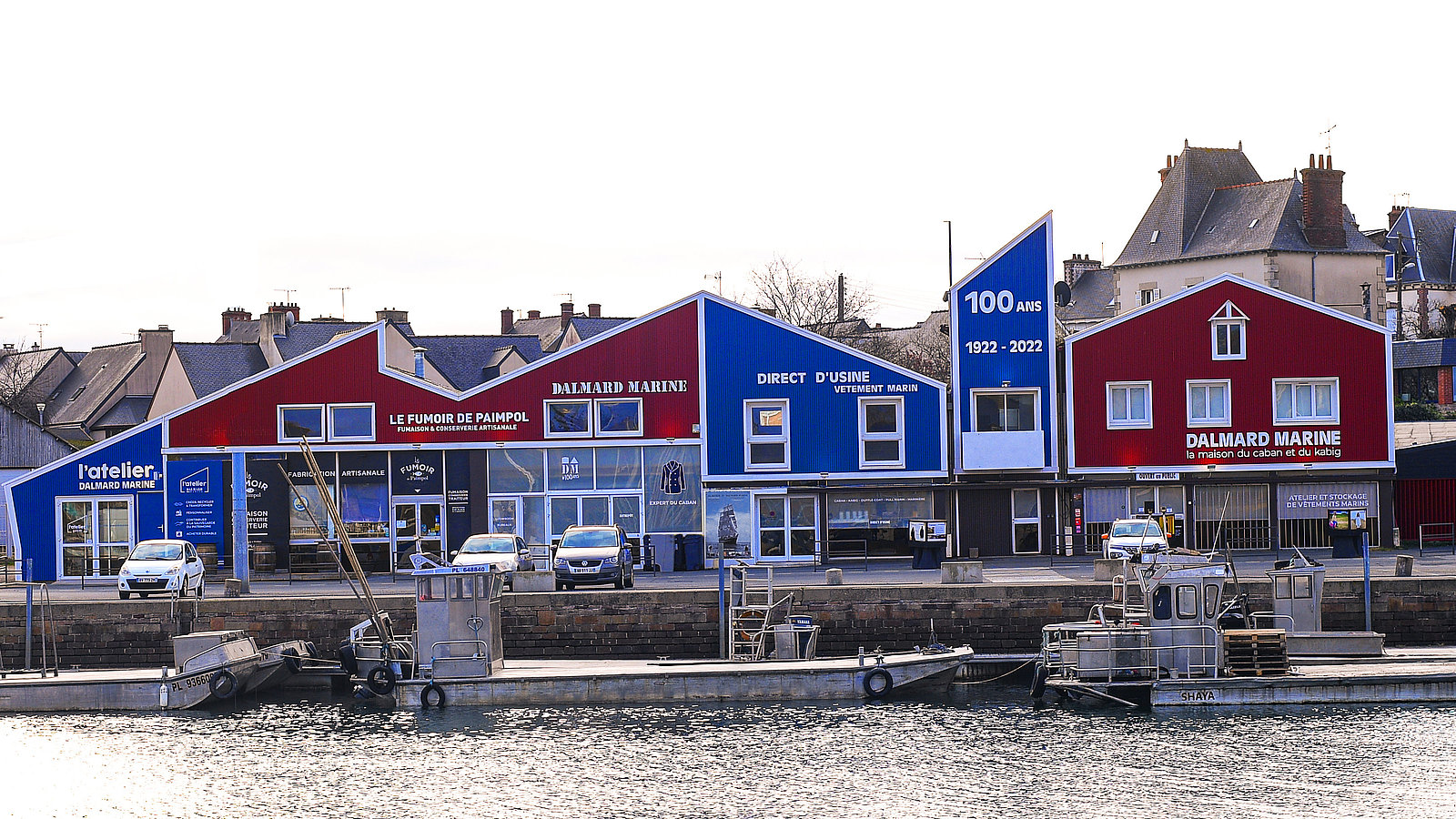 Locaux Dalmard Marine sur le port de Paimpol